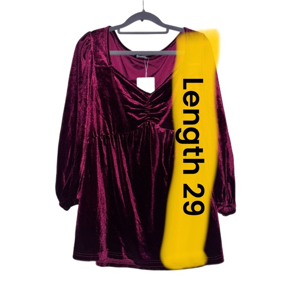 Velvet Heart Neckline Gathered Blouse - Picture 8 of 9